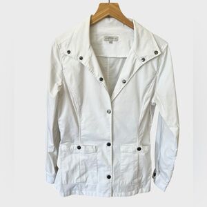 Anatomie Women’s Kenya safari white jacket.